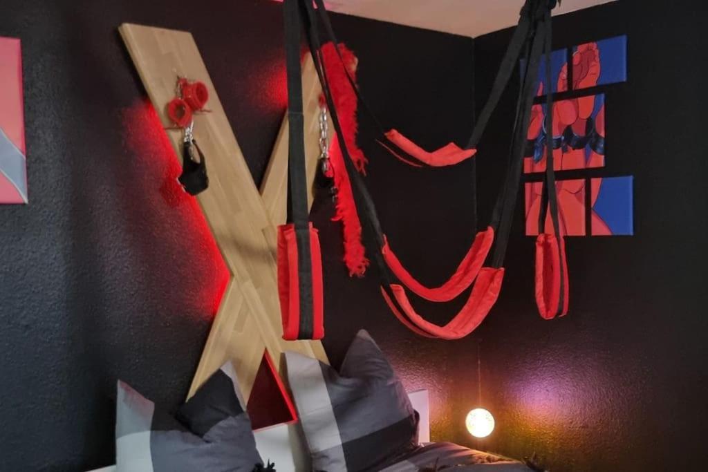Le Coin Des Desirs Bdsm Apartment Strasbourg Bagian luar foto