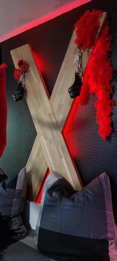 Le Coin Des Desirs Bdsm Apartment Strasbourg Bagian luar foto