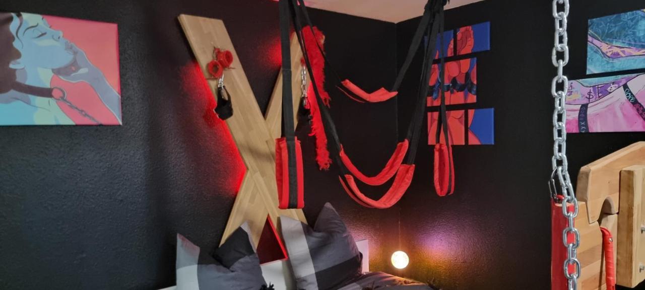 Le Coin Des Desirs Bdsm Apartment Strasbourg Bagian luar foto