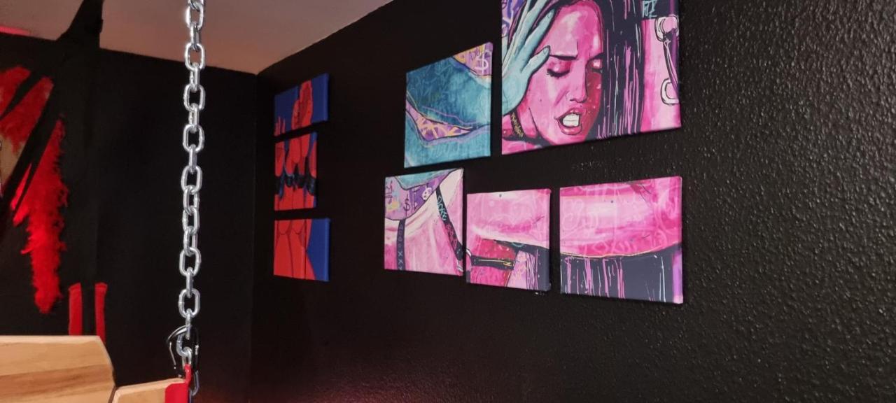 Le Coin Des Desirs Bdsm Apartment Strasbourg Bagian luar foto